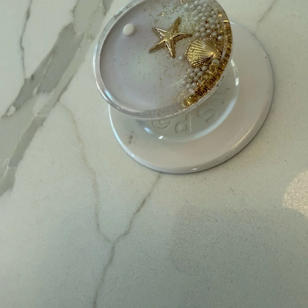 PopSockets PopGrip MagSafe Tide Pool (Gold Shell & Star Float) – Like New - Picture 2 of 4